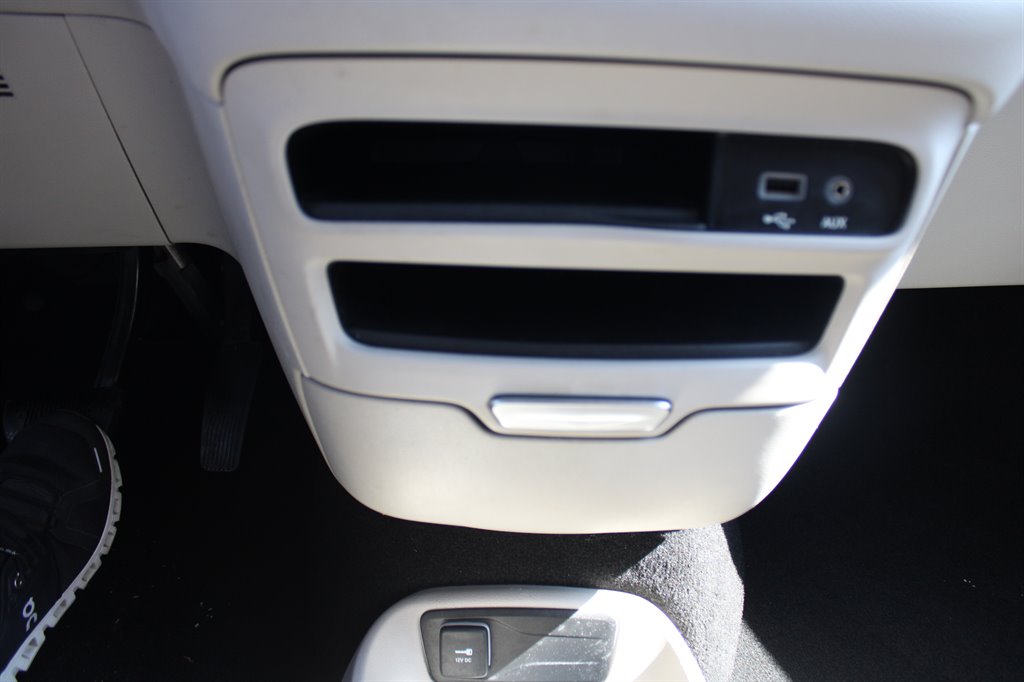 2019 Chrysler Pacifica L photo