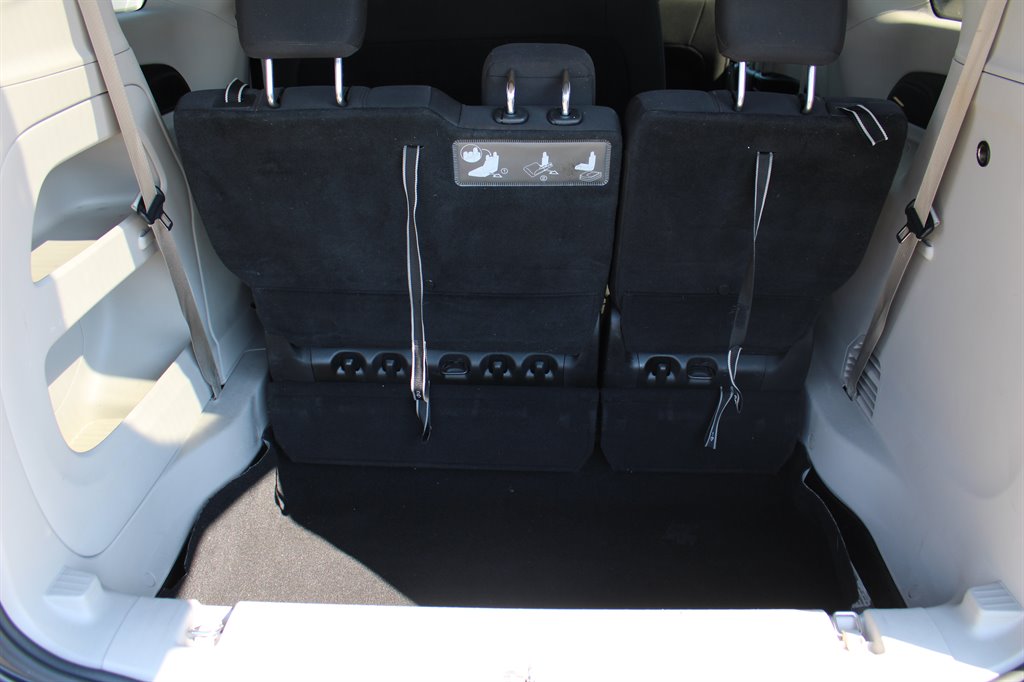 2019 Chrysler Pacifica L photo