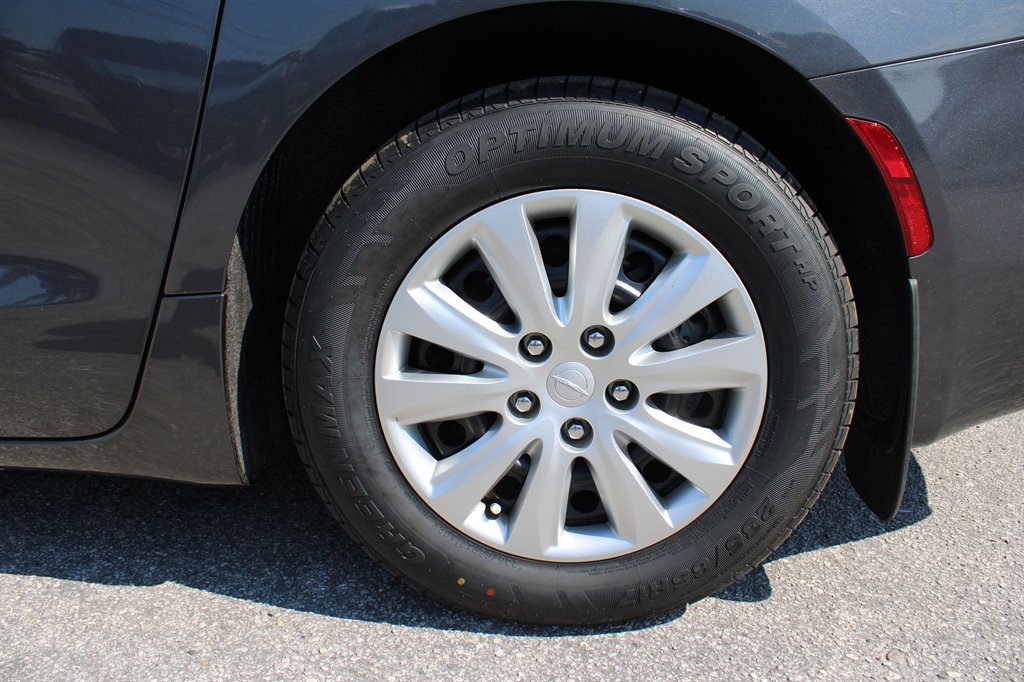 2019 Chrysler Pacifica L photo