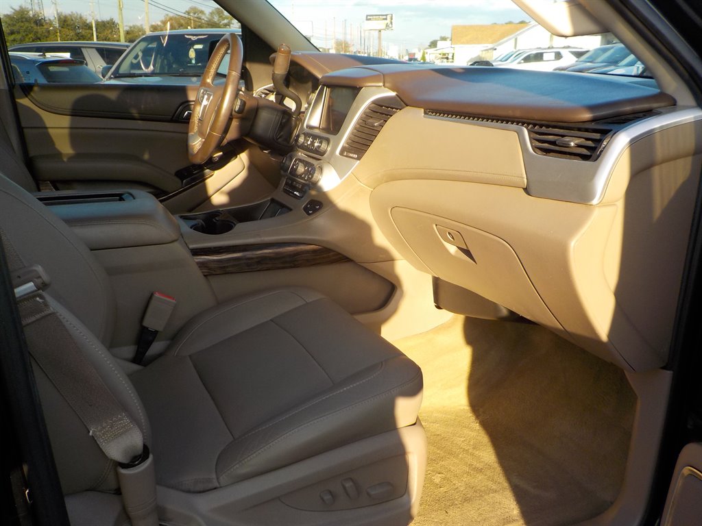 2015 GMC Yukon XL SLT 1500 photo