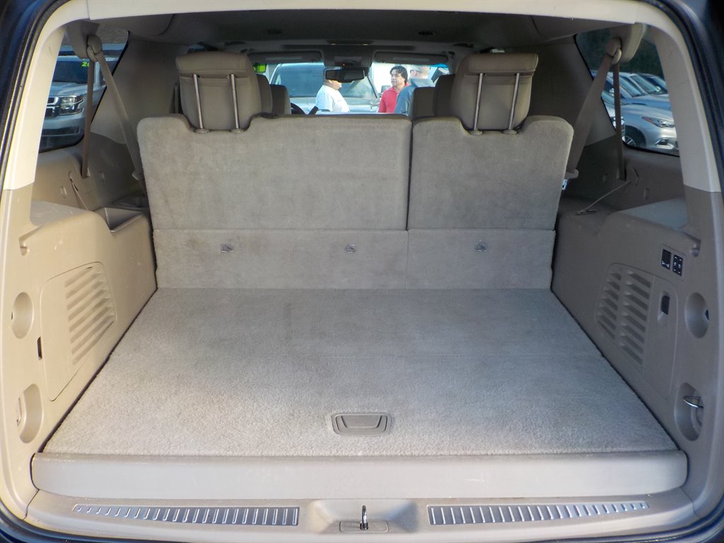 2015 GMC Yukon XL SLT 1500 photo