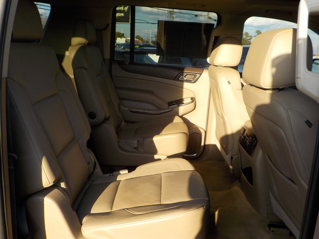 2015 GMC Yukon XL SLT 1500 photo