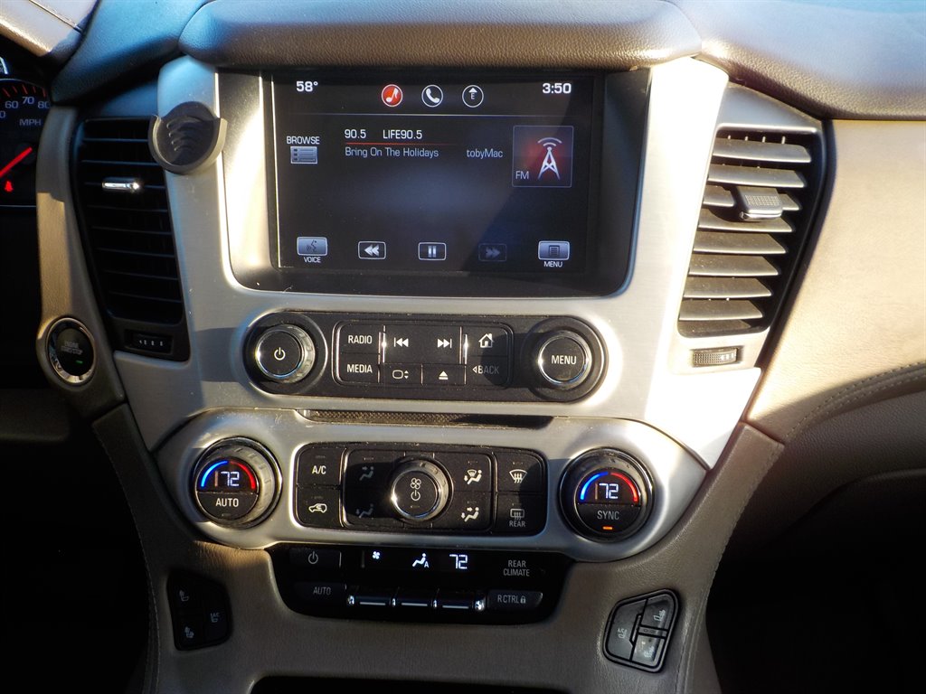 2015 GMC Yukon XL SLT 1500 photo