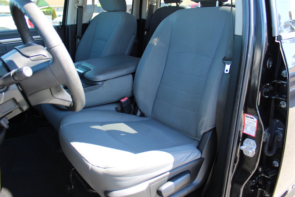 2018 RAM 1500 SLT photo