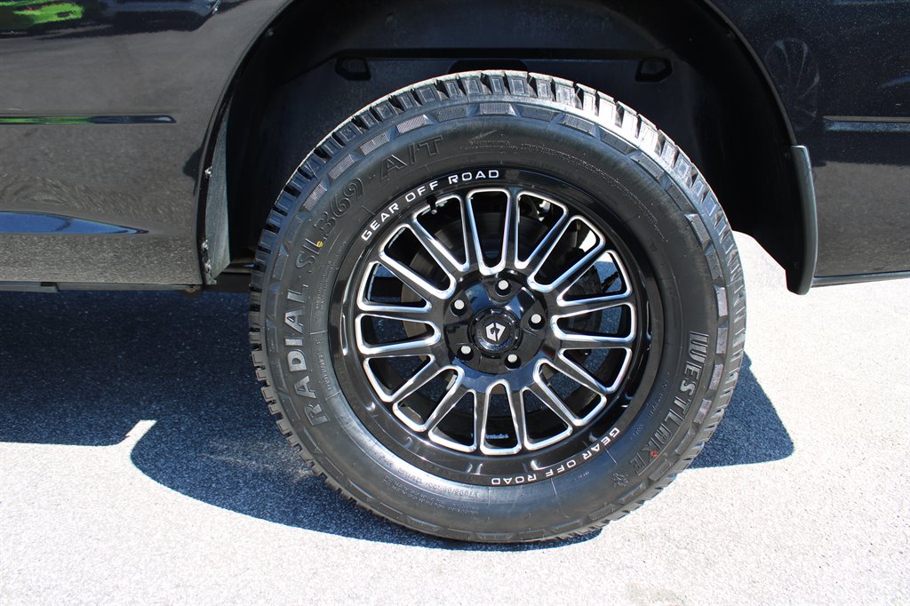 2018 RAM 1500 SLT photo