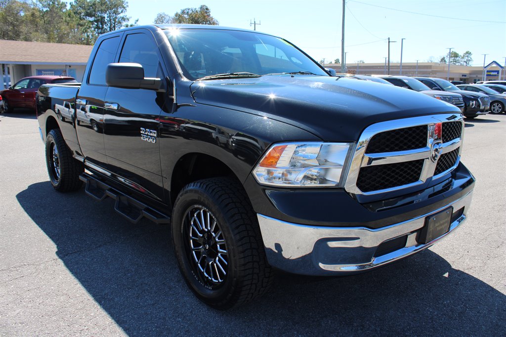 2018 RAM 1500 SLT photo