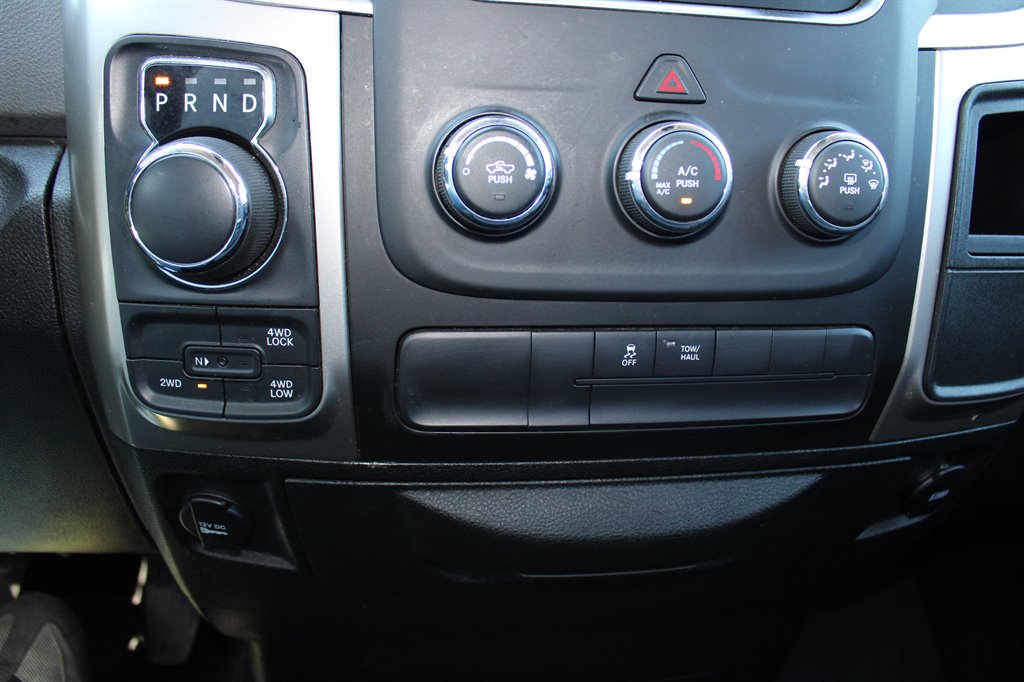 2018 RAM 1500 SLT photo