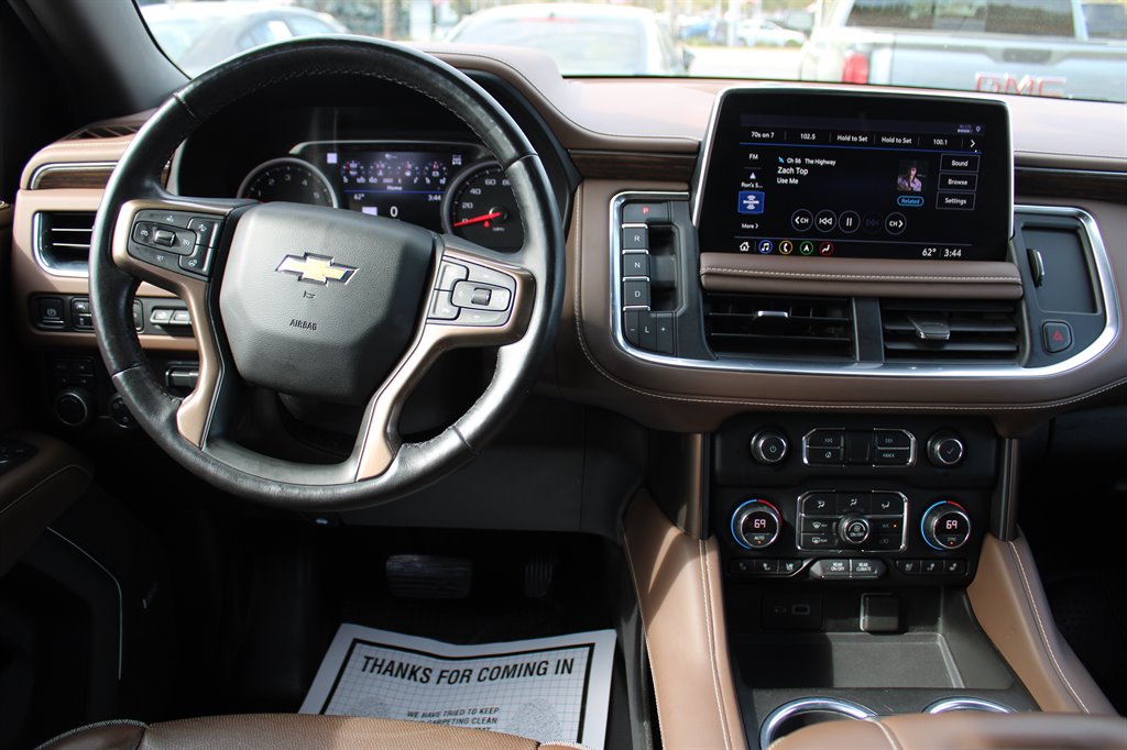 2021 Chevrolet Suburban 1500 High Country photo