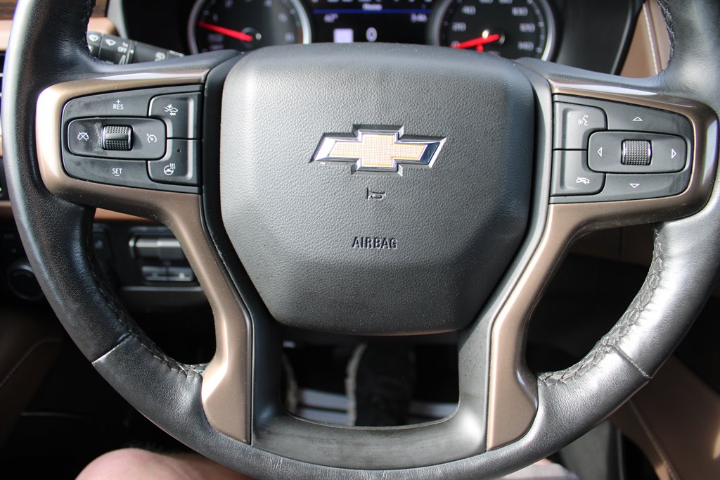2021 Chevrolet Suburban 1500 High Country photo