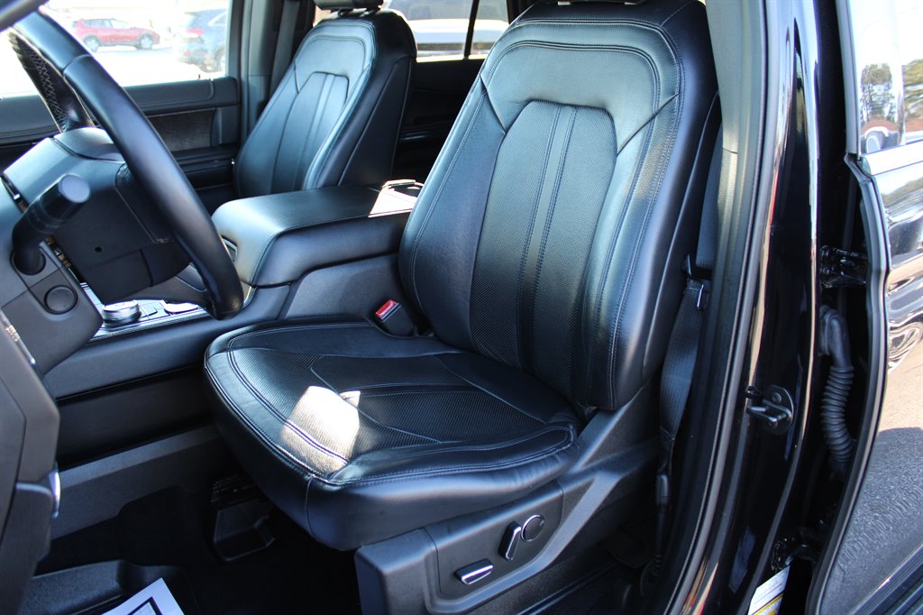 2019 Ford Expedition Max Limited photo