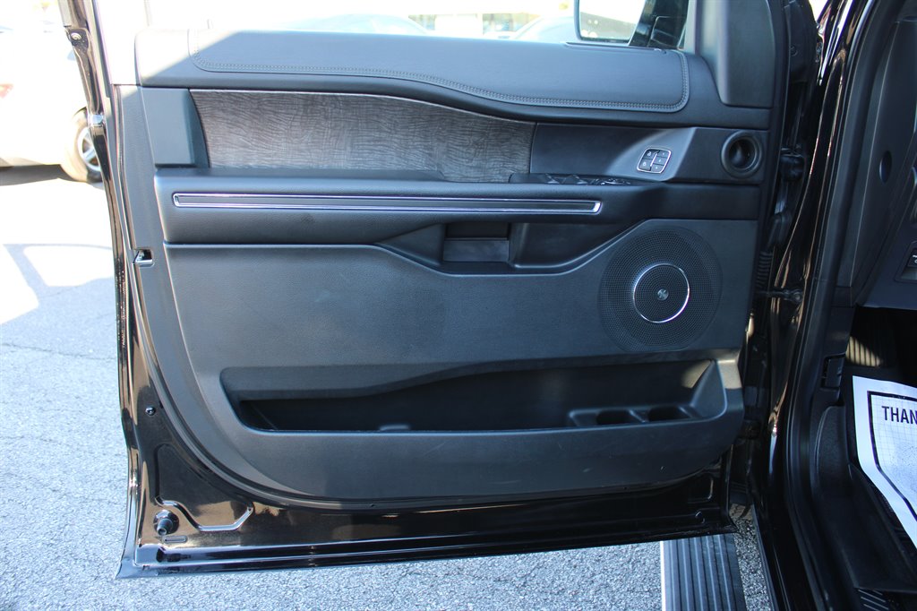 2019 Ford Expedition Max Limited photo