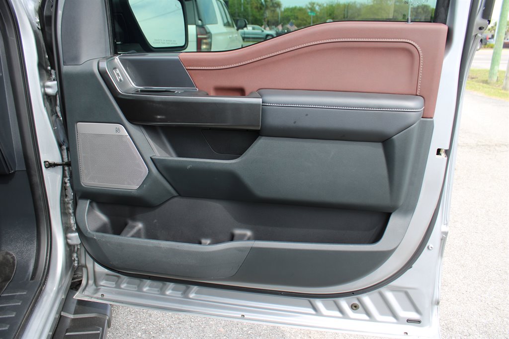 2021 Ford F150 Lariat photo