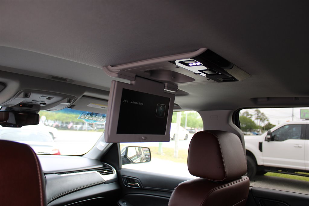 2019 Chevrolet Suburban 1500 Premier photo