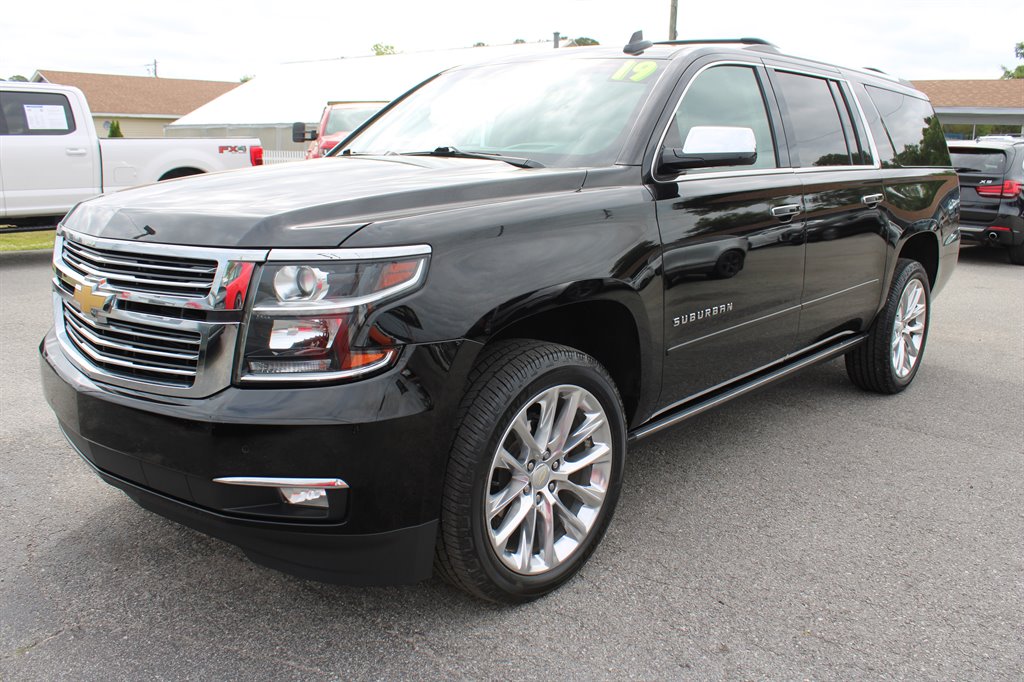 2019 Chevrolet Suburban 1500 Premier photo