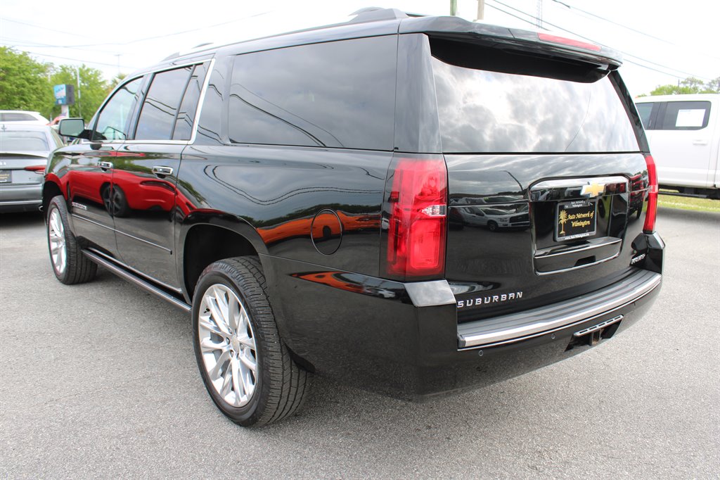 2019 Chevrolet Suburban 1500 Premier photo