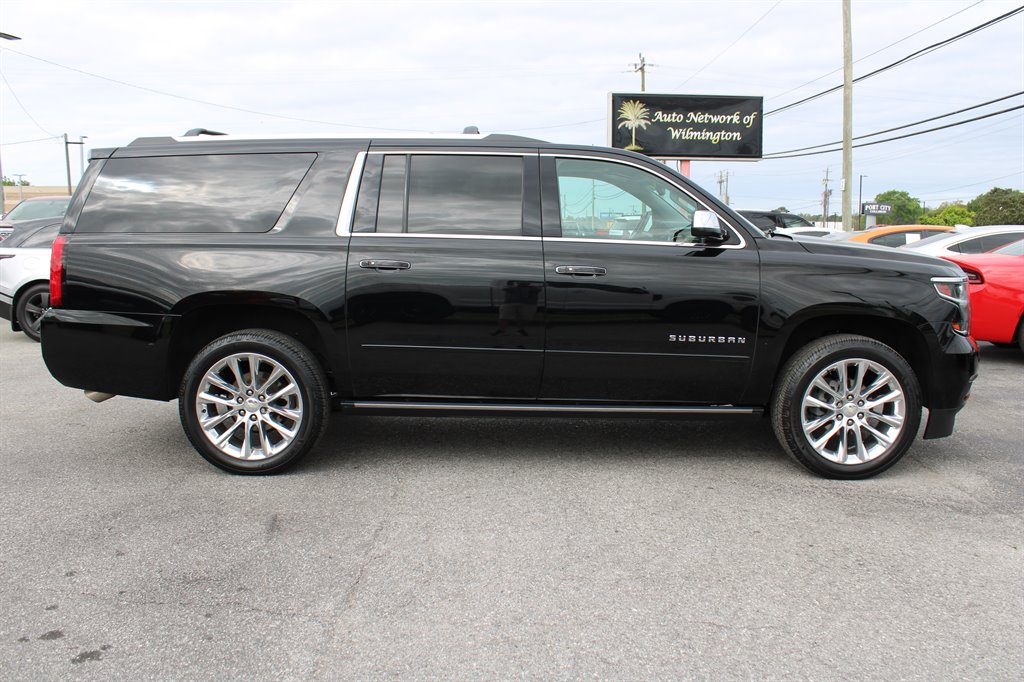 2019 Chevrolet Suburban 1500 Premier photo
