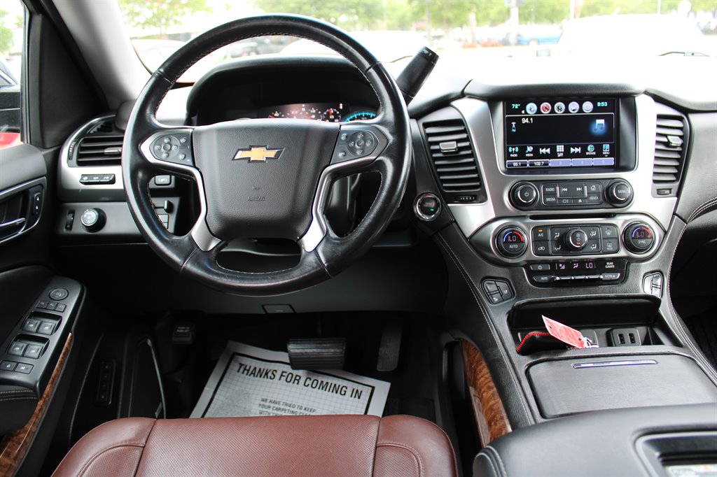 2019 Chevrolet Suburban 1500 Premier photo