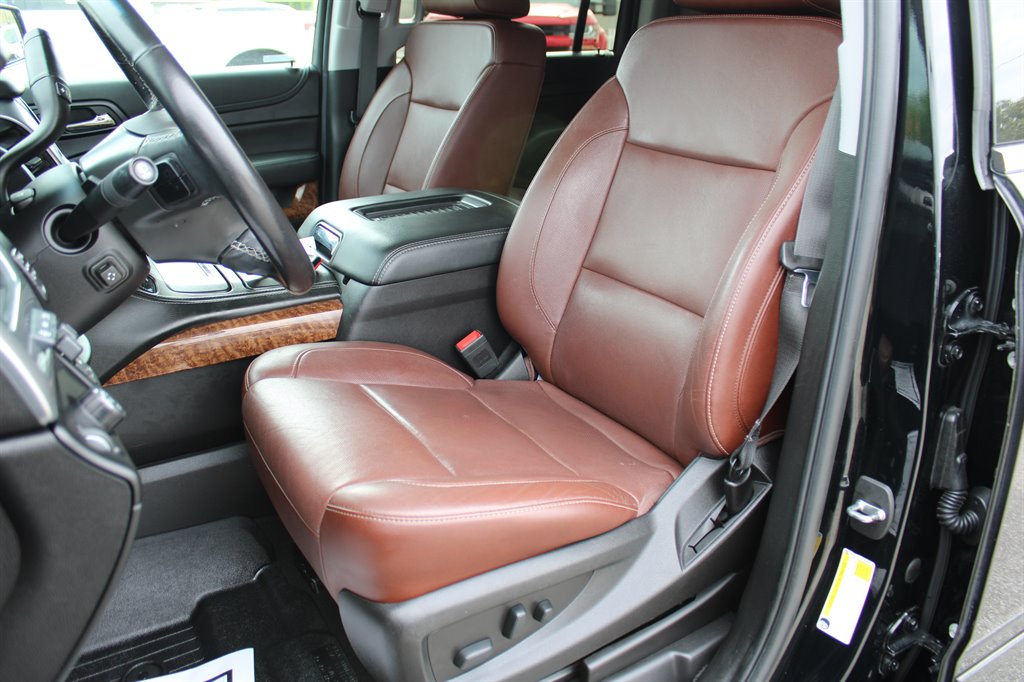 2019 Chevrolet Suburban 1500 Premier photo