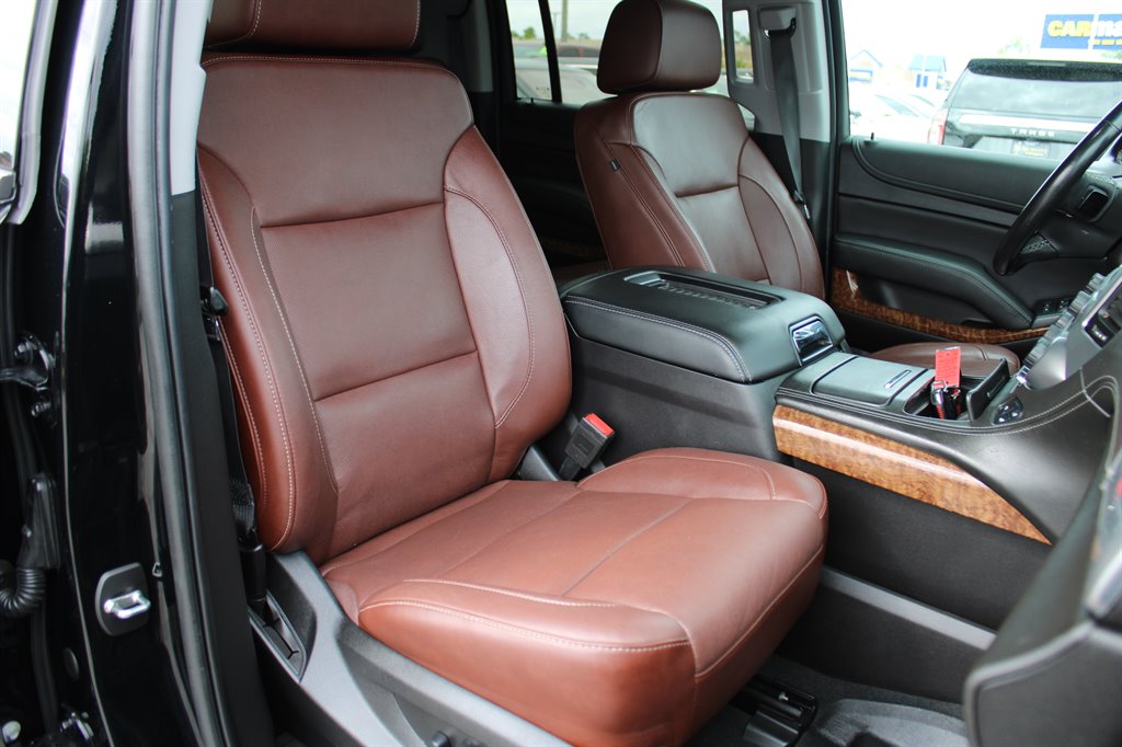 2019 Chevrolet Suburban 1500 Premier photo