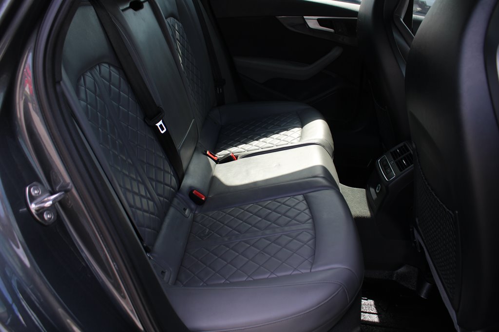 2018 Audi S4 Premium Plus photo