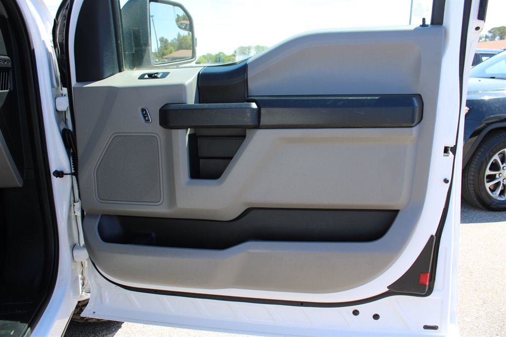 2017 Ford F150 XL photo