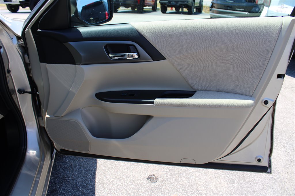 2013 Honda Accord LX photo