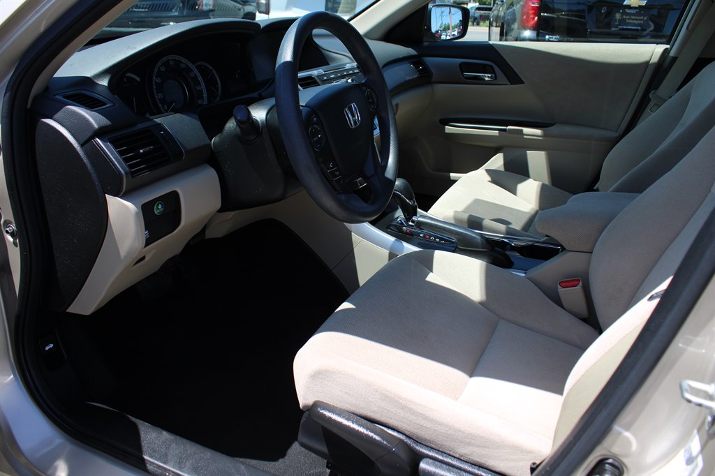 2013 Honda Accord LX photo