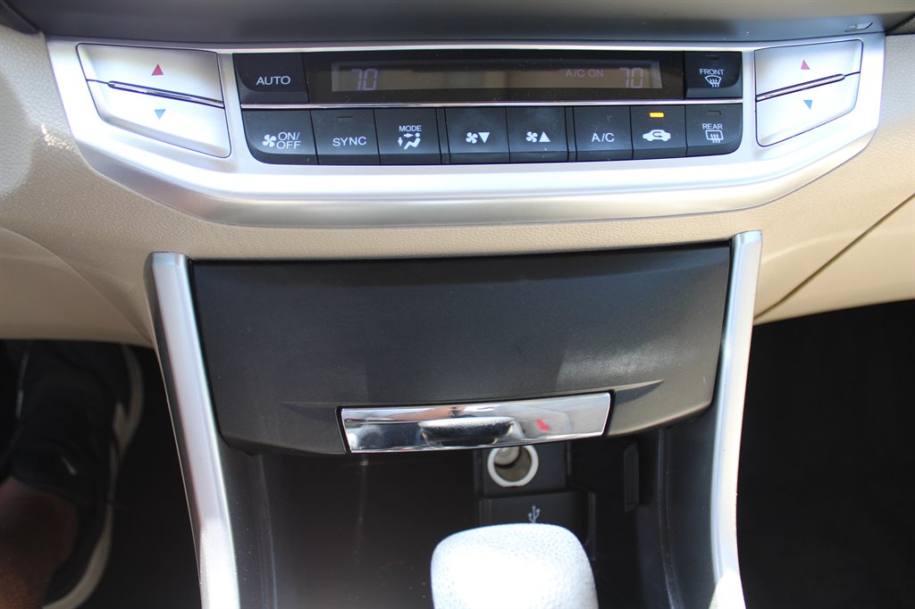 2013 Honda Accord LX photo