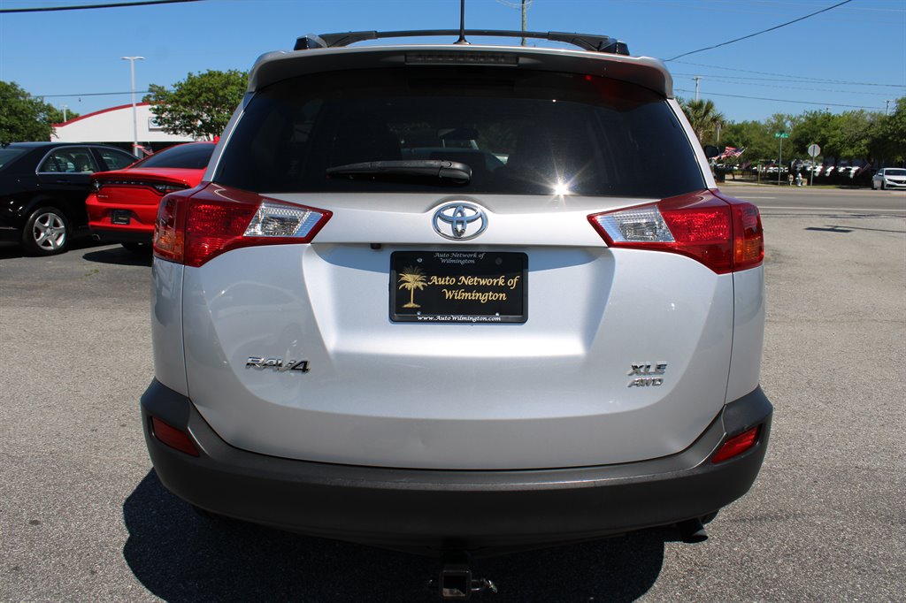 2014 Toyota RAV4 XLE photo