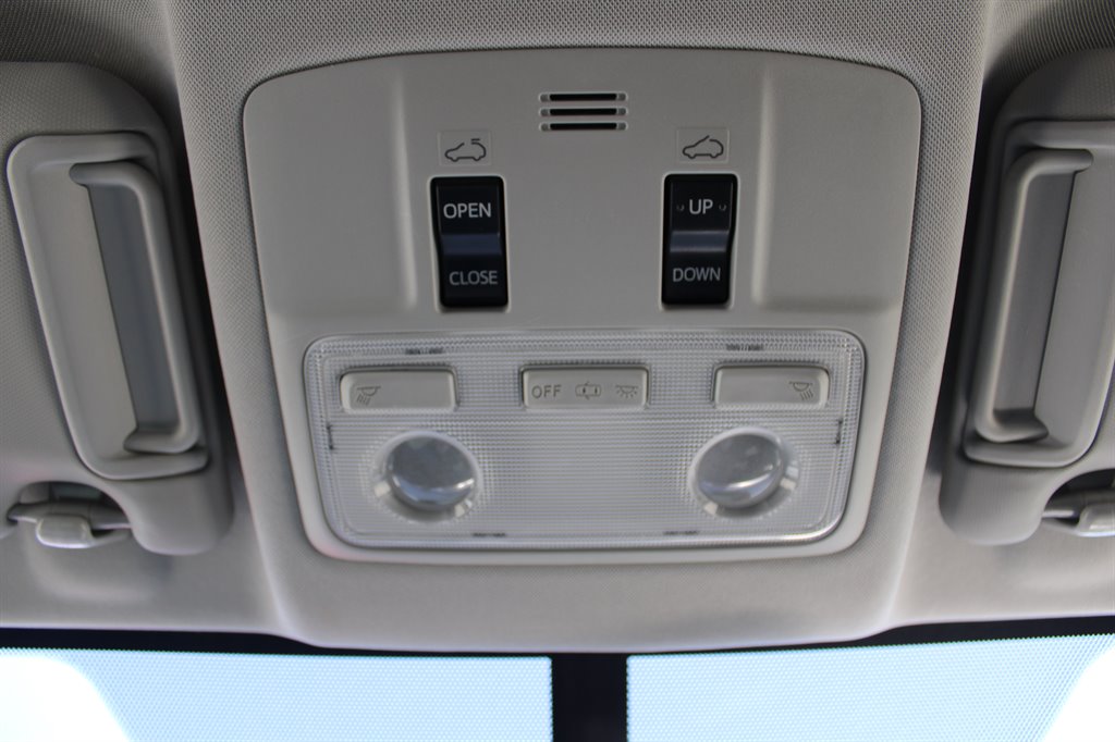 2014 Toyota RAV4 XLE photo