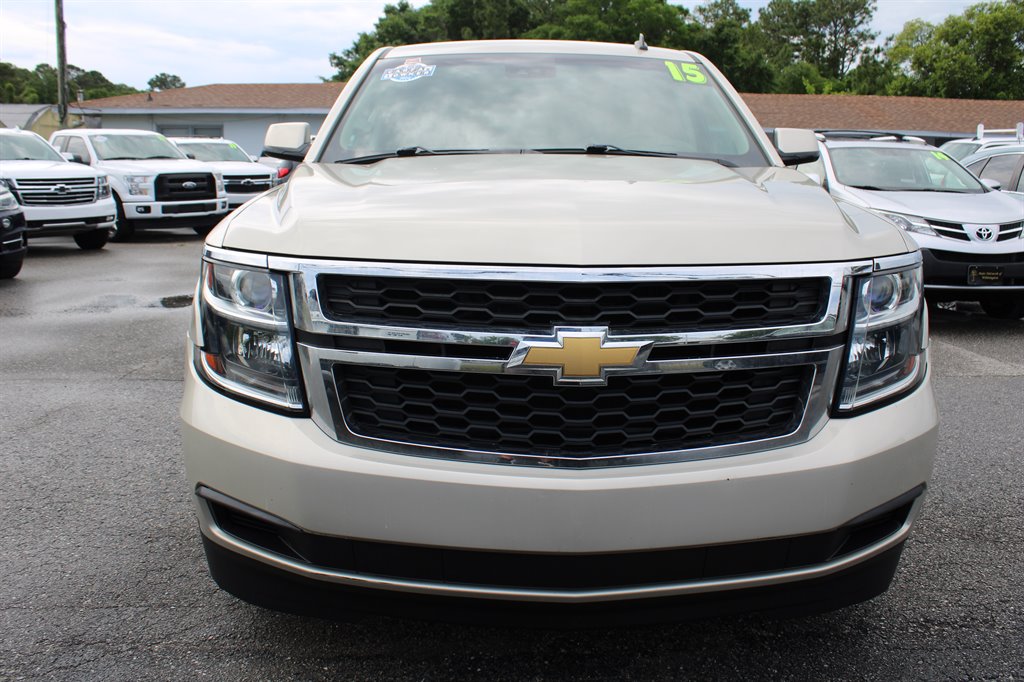 2015 Chevrolet Suburban LT 1500 photo