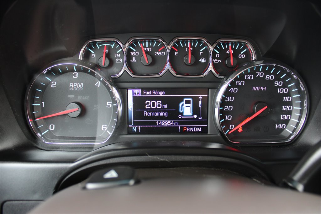 2015 Chevrolet Suburban LT 1500 photo