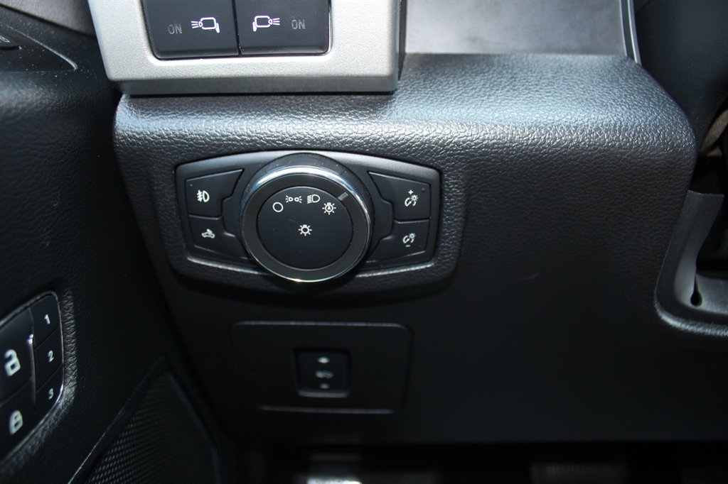 2017 Ford F-150 - $25,995