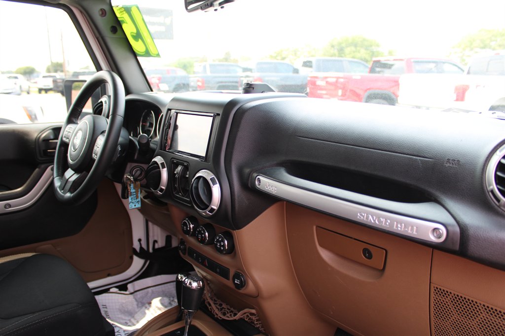 2015 Jeep Wrangler - $22,995