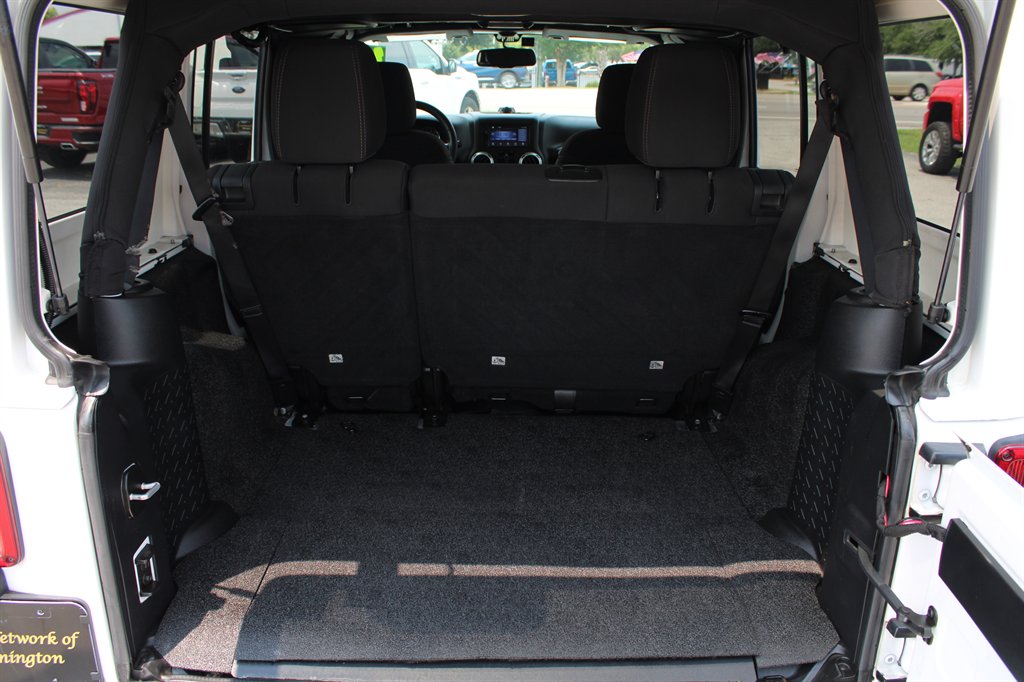 2015 Jeep Wrangler - $22,995