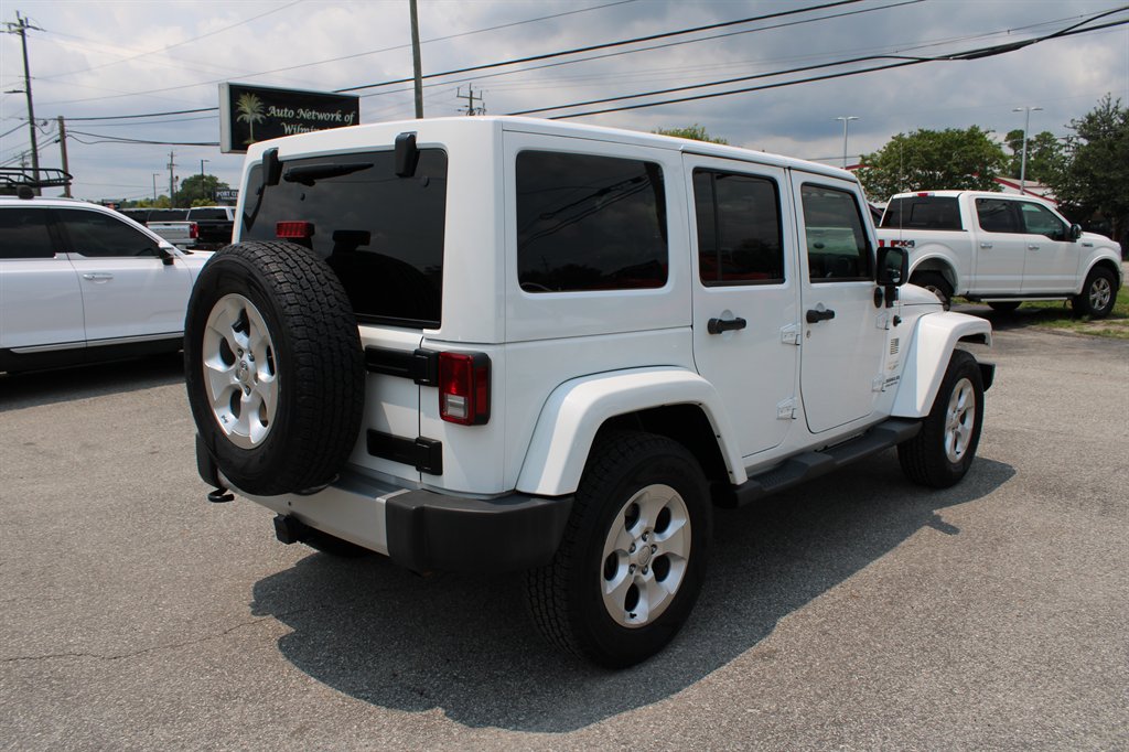 2015 Jeep Wrangler - $22,995