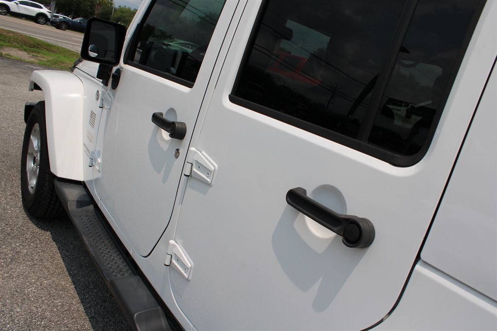2015 Jeep Wrangler - $22,995