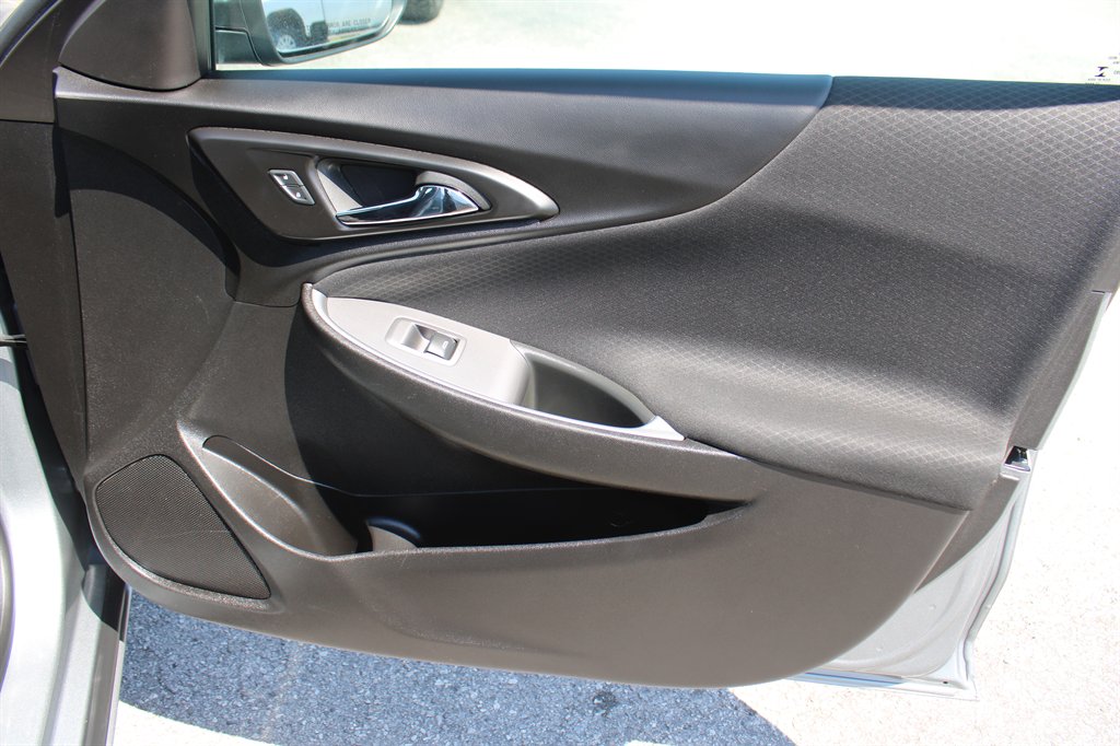 2024 Chevrolet Malibu - $18,989