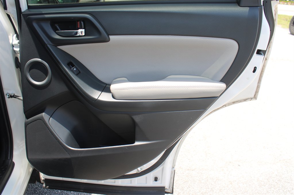 2018 Subaru Forester - $18,264