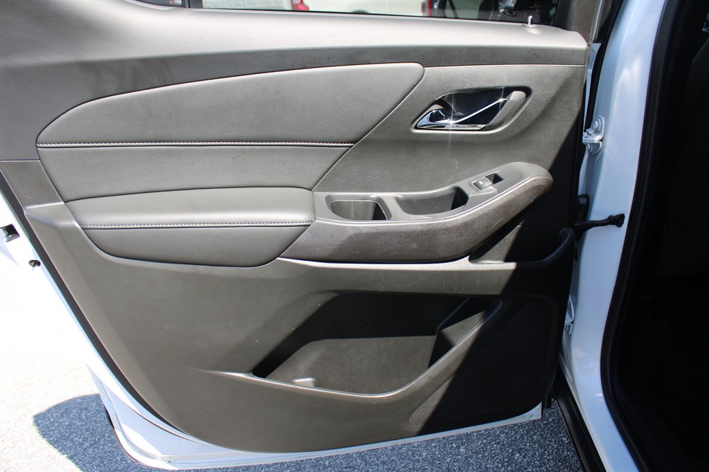2022 Chevrolet Traverse - $19,826