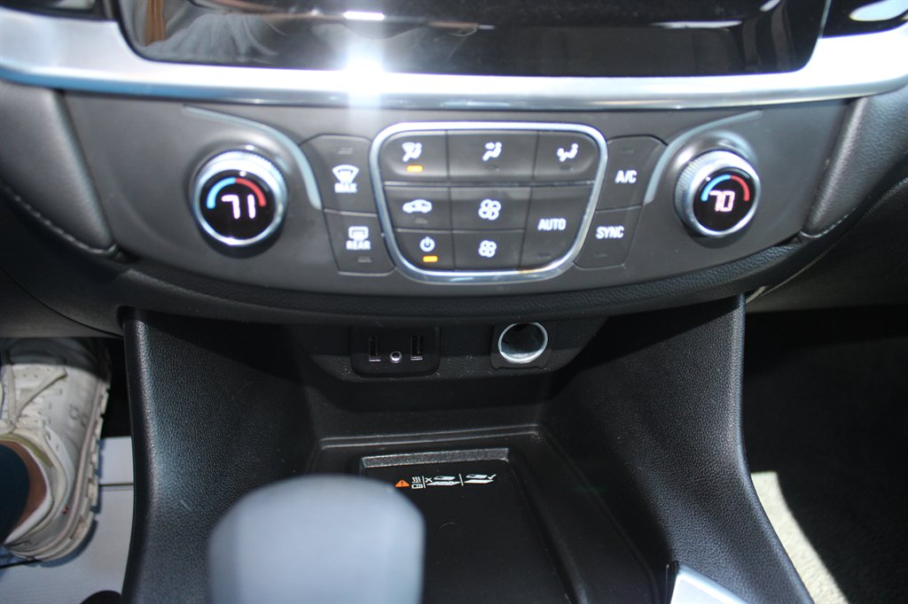 2022 Chevrolet Traverse - $19,826