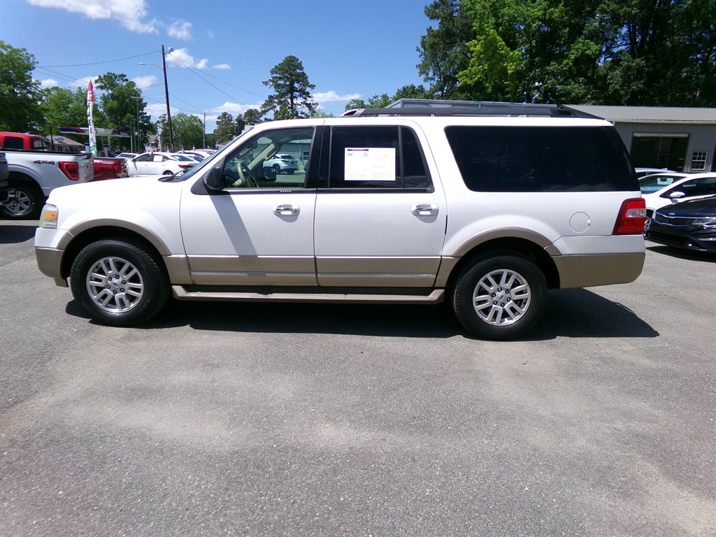 2014 Ford Expedition - $12,995