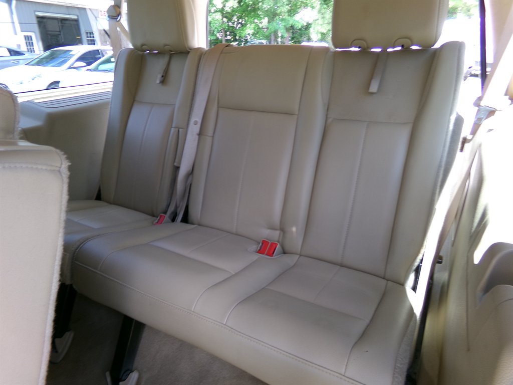 2014 Ford Expedition - $12,995