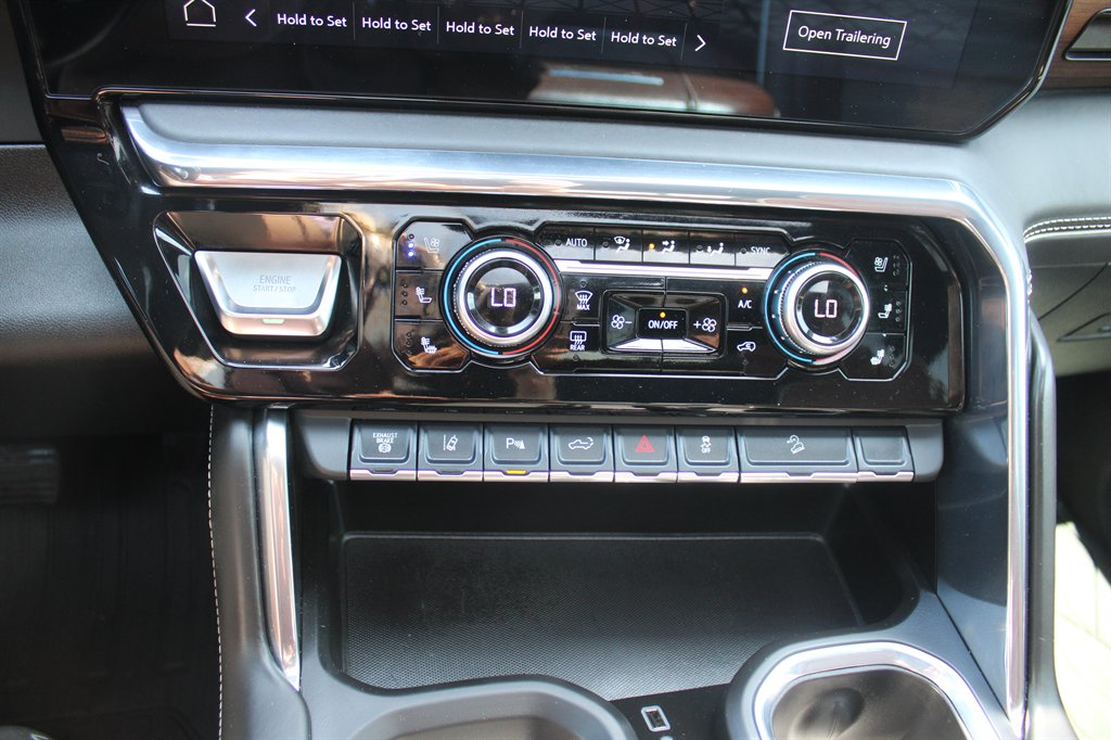 2025 GMC Sierra 2500 - $79,995