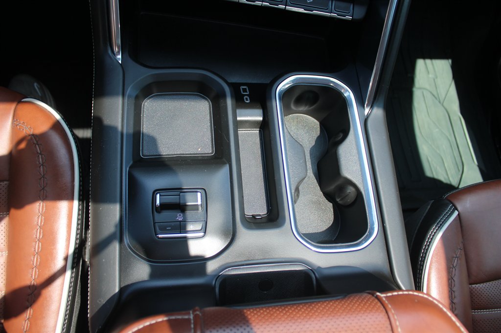 2025 GMC Sierra 2500 - $79,995