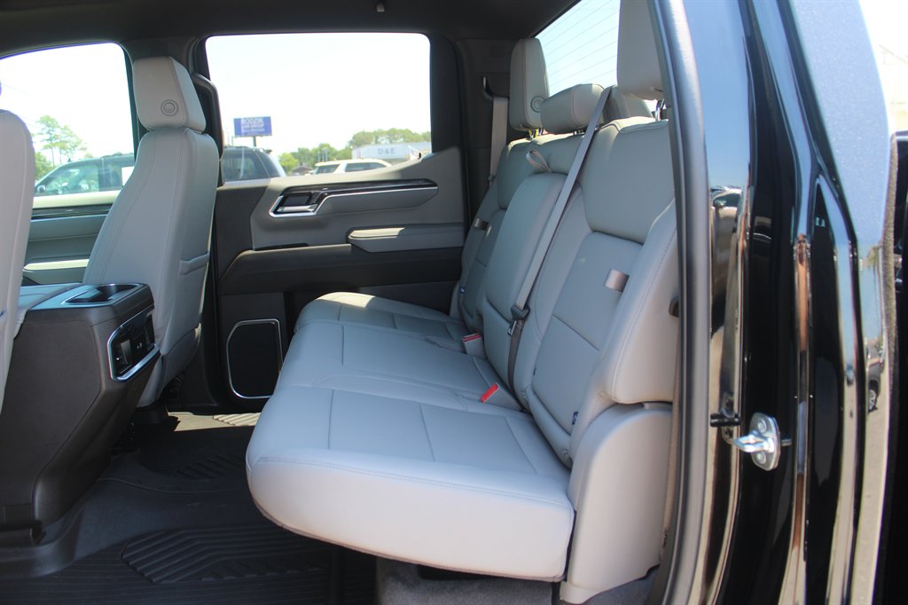 2025 Chevrolet Silverado 1500 - $50,779
