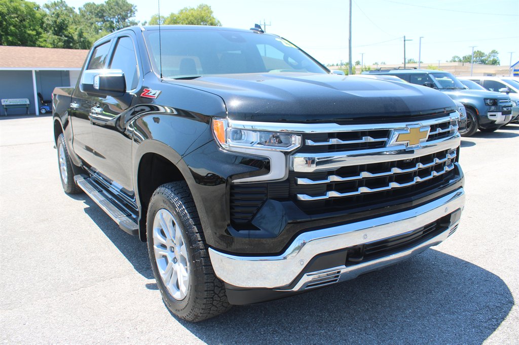2025 Chevrolet Silverado 1500 - $50,779