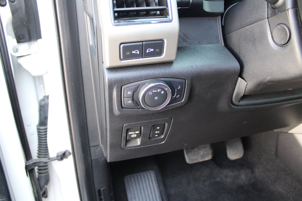 2019 Ford F-150 - $31,999