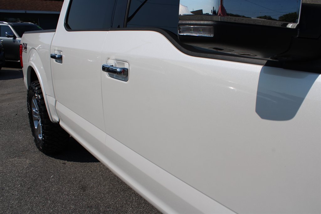 2019 Ford F-150 - $31,999
