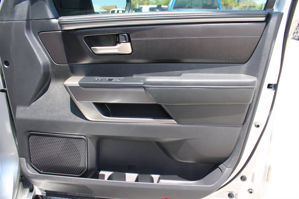 2023 Toyota Tundra - $47,995